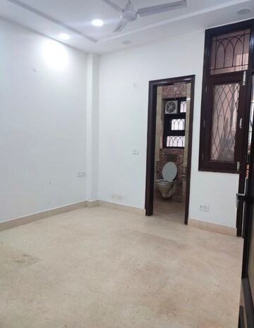 3 BHK Builder Floor For Rent in Chittaranjan Park