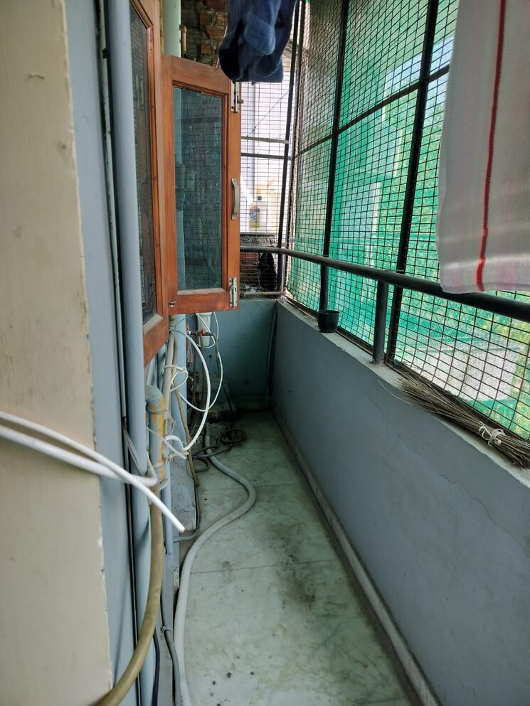 Balcony, kalkaji 1 Bedroom 600 Sq.Ft. Builder Floor In Kalkaji Delhi 9726843