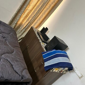 Staircase in 2 BHK Apartment at Amrapali Spring Meadows, Amrapali Dream Valley – for Rent