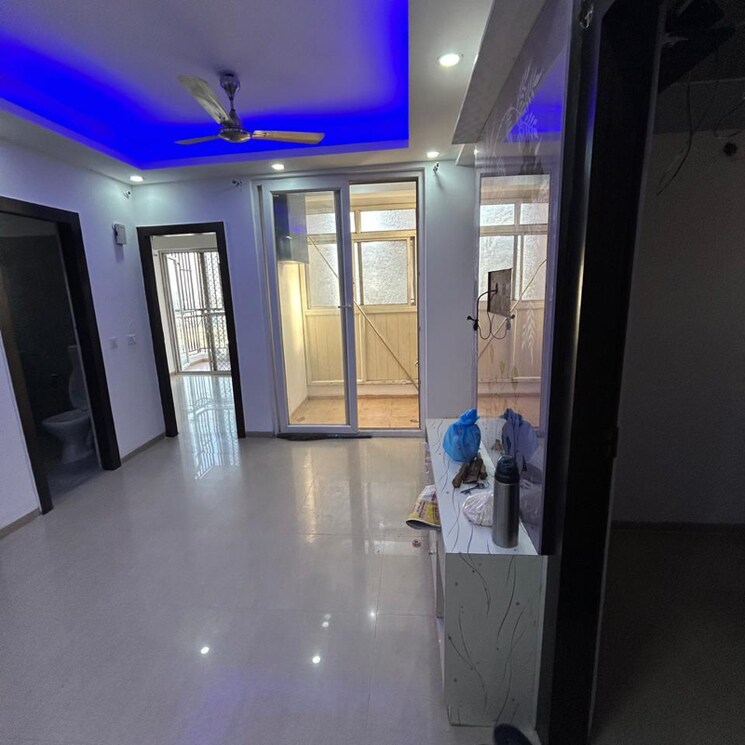 Living Room, nirala-world-estate-i 2 Bedroom 955 Sq.Ft. Apartment In Amrapali Dream Valley Greater Noida 9726850