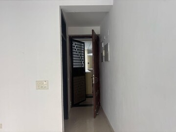 3 BHK Apartment For Rent in Purvanchal Royal Park, Sector 137