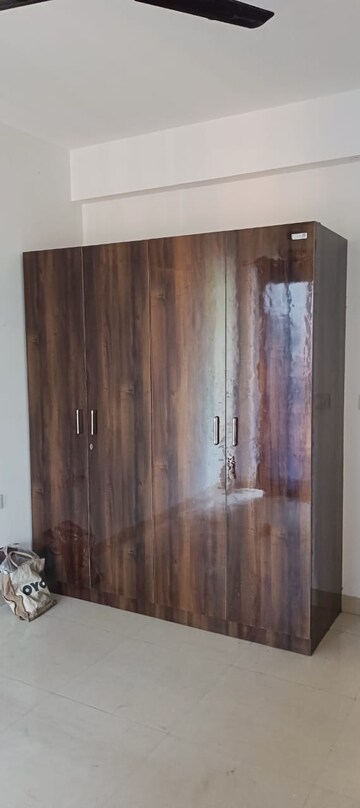 Furnished Amenities in 3 BHK Apartment at ATS Marigold, Sector 89a – for Rent