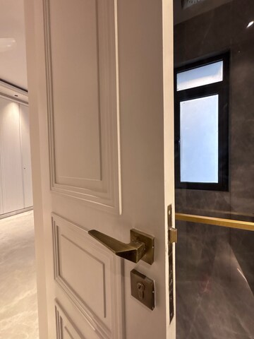 Staircase in 3 BHK Builder Floor at Safdarjung Enclave – for Sale