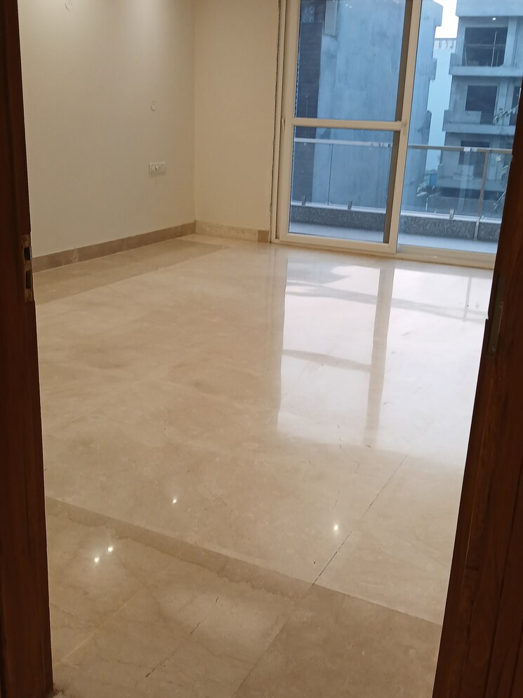 Room, uppal-southend 4 Bedroom 4500 Sq.Ft. Builder Floor In Sector 49 Gurgaon 9726954