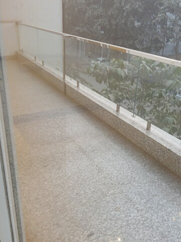 Swimming Pool in 4 BHK Builder Floor at Uppal Southend, Sector 49 – for Rent