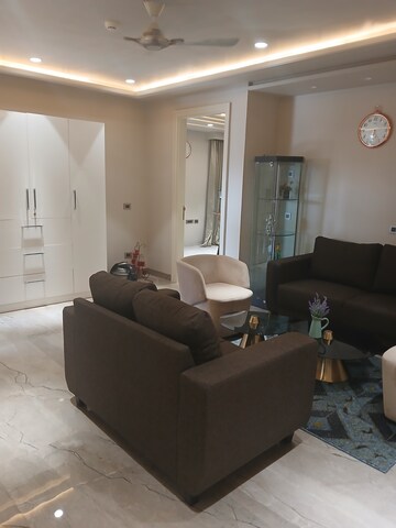 Team Area in 3 BHK Builder Floor at Elan Nirvana, Sector 50 – for Rent