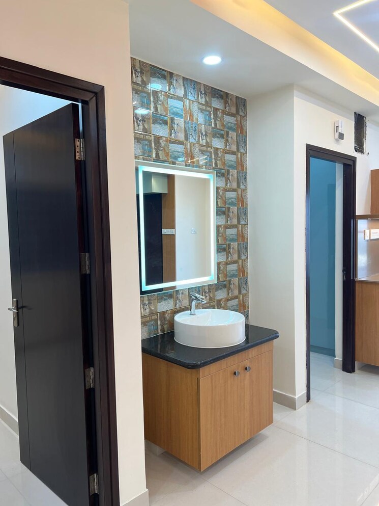 Bathroom, lansum-el-dorado 3 Bedroom 1540 Sq.Ft. Apartment In Narsingi Hyderabad 9726985