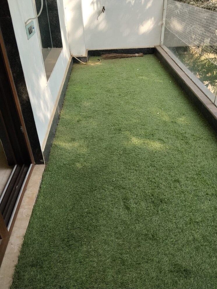 Balcony, sector 15 3 Bedroom 1800 Sq.Ft. Builder Floor In Sector 15 Gurgaon 9726993