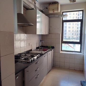 Kitchen in 2 BHK Apartment at Unitech Fresco, Sector 50 – for Rent