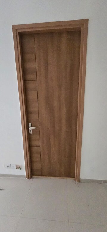 Furnished Amenities in 3.5 BHK Villa at Vatika Signature Villas, Sector 82 – for Rent