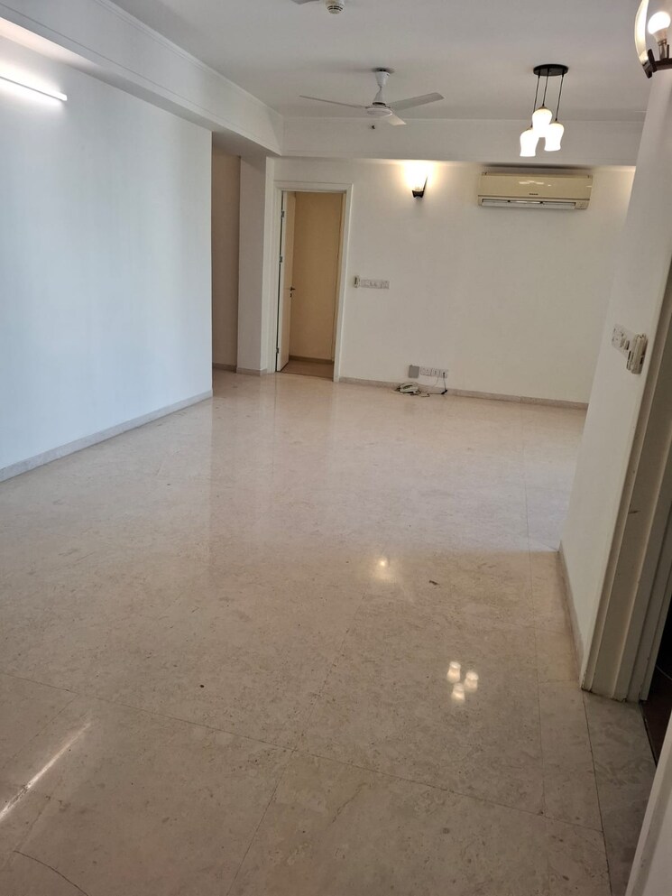 Room, dlf-regency-park-i 2 Bedroom 1150 Sq.Ft. Apartment In Dlf Phase iv Gurgaon 9727030