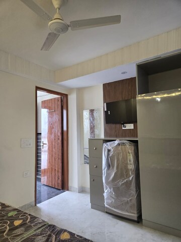 Furnished Amenities in 1 RK Builder Floor at Kohli One Malibu Town, Sector 47 – for Rent