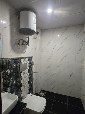 Bathroom in 1 RK Builder Floor at Kohli One Malibu Town, Sector 47 – for Rent