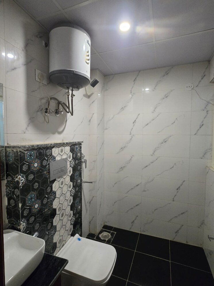 Bathroom, kohli-one-malibu-town 1 RK 540 Sq.Ft. Builder Floor In Sector 47 Gurgaon 9727056