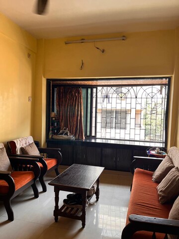 Living Room in 1.5 BHK Apartment at Someshwar CHS, Vashi Sector 14 – for Rent