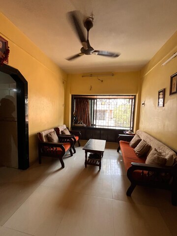 Living Room in 1.5 BHK Apartment at Someshwar CHS, Vashi Sector 14 – for Rent