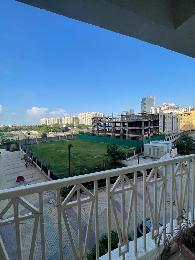 Balcony, gaur-city-7th-avenue 2 Bedroom 658 Sq.Ft. Apartment In Sector 4 Greater Noida Greater Noida 9727100