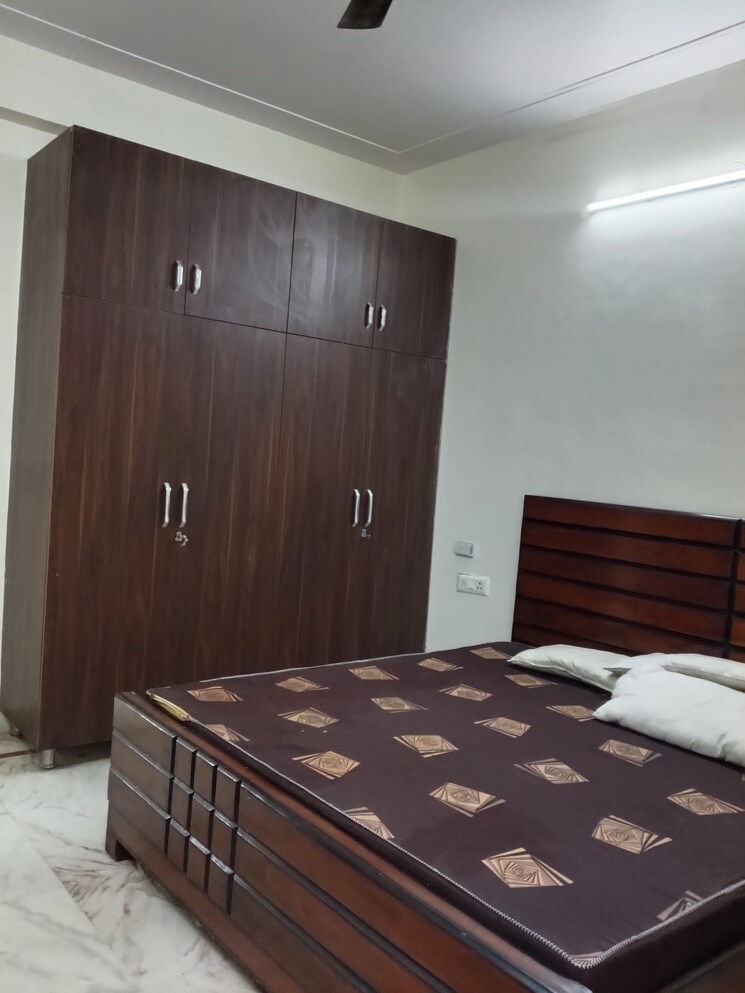 Bedroom, sector 27 2 Bedroom 1400 Sq.Ft. Builder Floor In Sector 27 Gurgaon 9727112