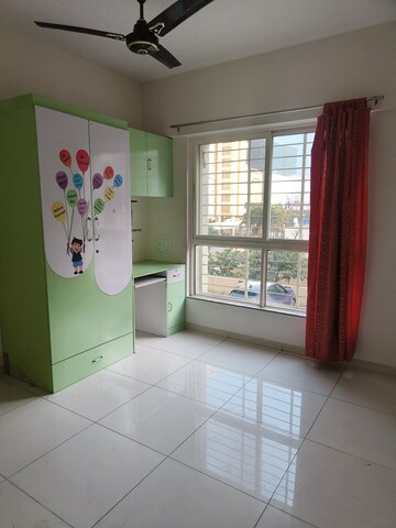 Room in 2 BHK Apartment at Kolte Patil Western Avenue, Wakad – for Rent