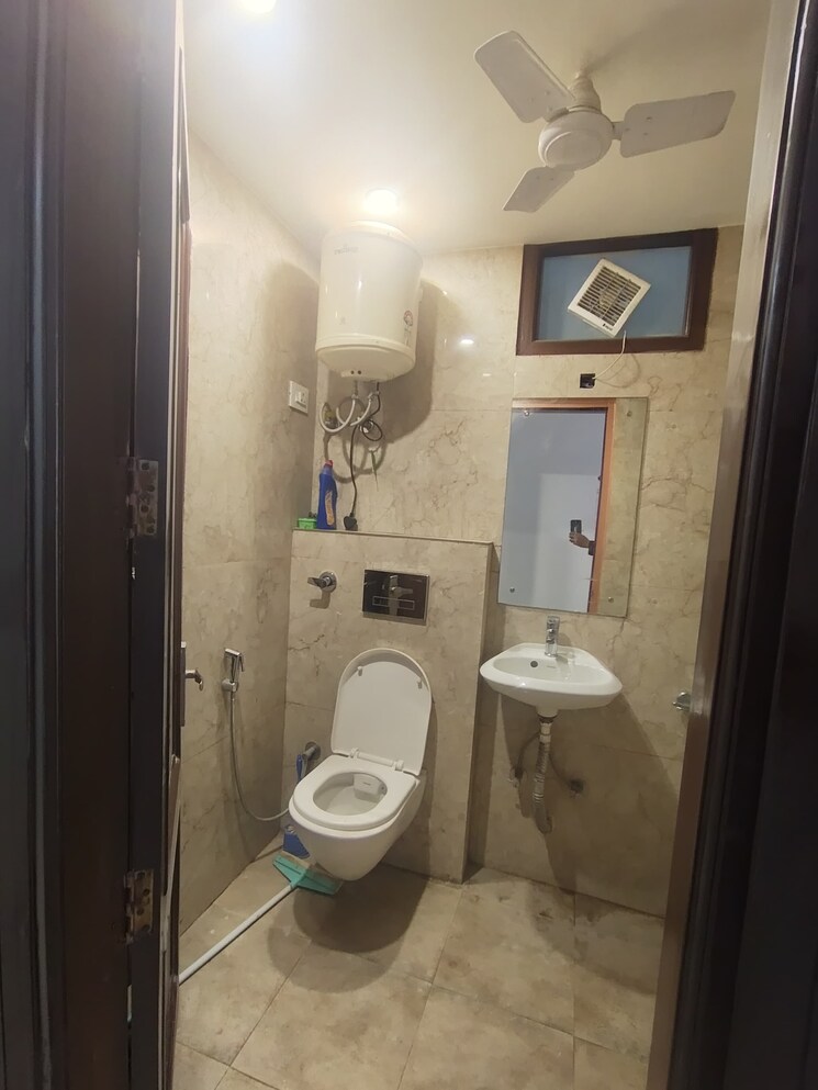 Master Bedroom, malviya nagar 2 Bedroom 900 Sq.Ft. Builder Floor In Malviya Nagar Delhi 9727209