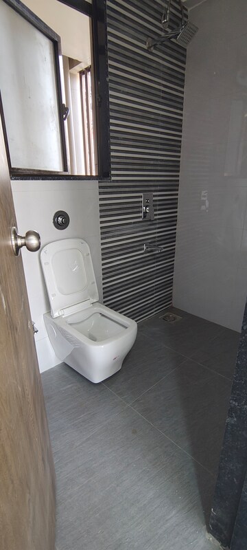 Furnished Amenities in 2 BHK Apartment at Arkade Adornia, Goregaon East – for Rent