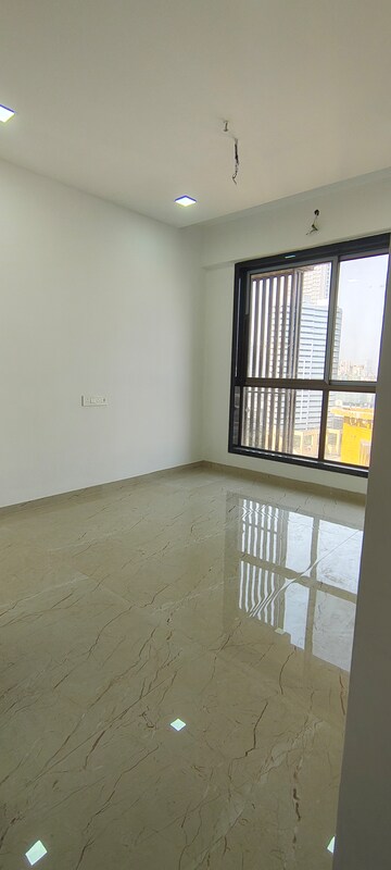 Room in 2 BHK Apartment at Neminath Nemi Bhavan, Goregaon West – for Rent