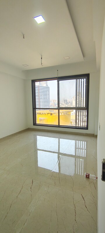 Room in 2 BHK Apartment at Neminath Nemi Bhavan, Goregaon West – for Rent