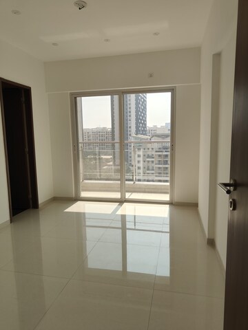 Room in 3 BHK Apartment at Millennium Emirus, Wakad – for Sale