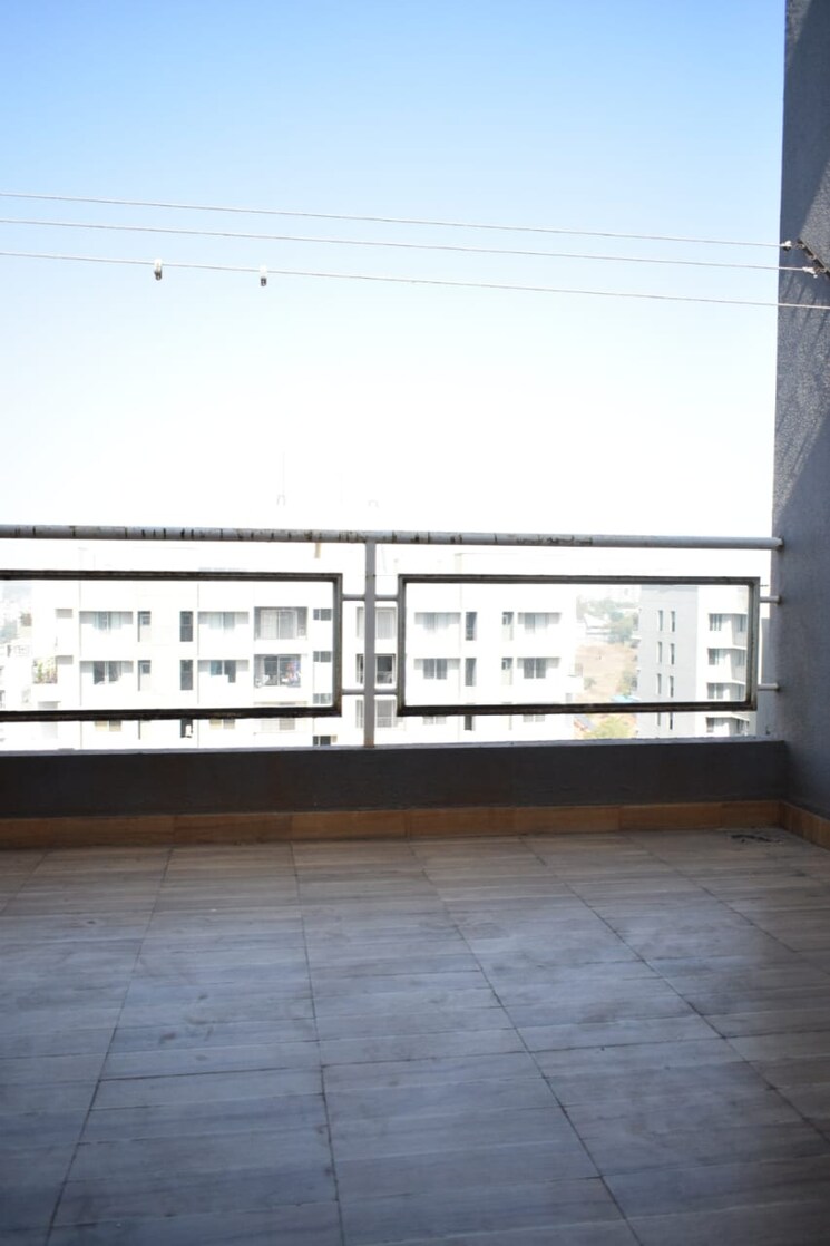  Parking, alcon-royce 2 Bedroom 800 Sq.Ft. Apartment In Kondhwa Pune 9727249