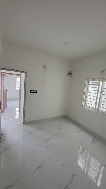 Room in 3 BHK Apartment at Banjara Layout – for Sale