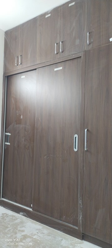 Furnished Amenities in 3 BHK Apartment at Mahagun Mywoods, Sector 16c Greater Noida – for Rent