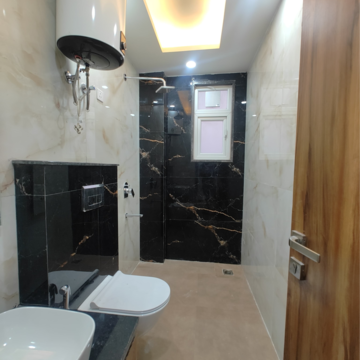 Team Area in 3 BHK Builder Floor at AS Tower, Sector 45 – for Rent