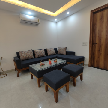 Living Room in 3 BHK Builder Floor at AS Tower, Sector 45 – for Rent