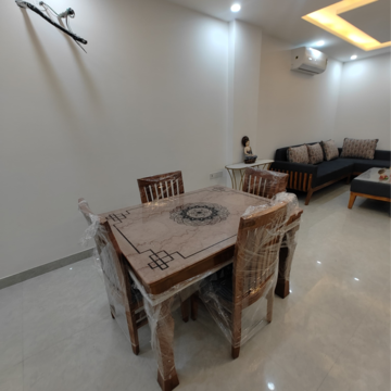 Living Room in 3 BHK Builder Floor at AS Tower, Sector 45 – for Rent