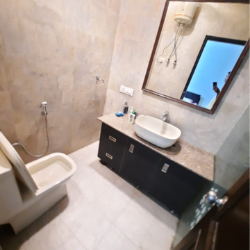 Team Area in 2 BHK Builder Floor at Malviya Nagar – for Rent