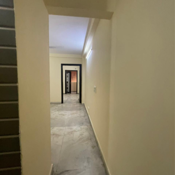Building Lobby in 2 BHK Builder Floor at Malviya Nagar – for Rent