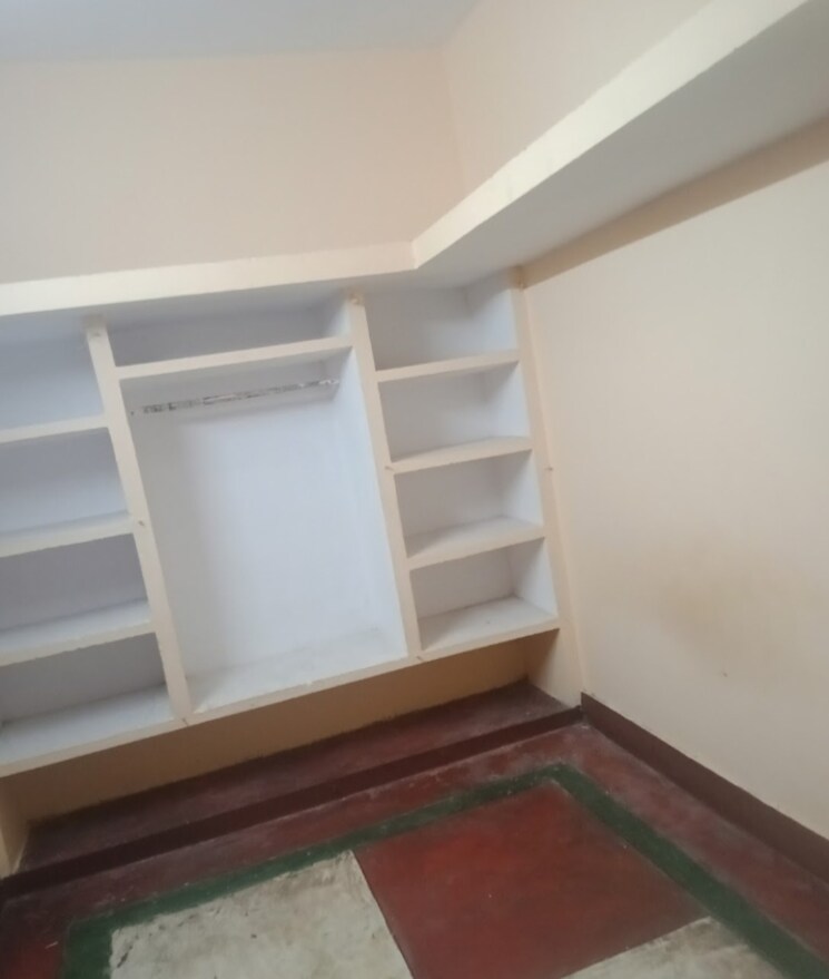 Room, vikas nagar 1 Bedroom 650 Sq.Ft. Villa In Vikas Nagar Lucknow 9727372