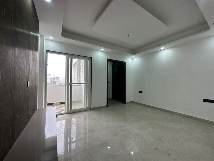 Room, parklands 4 Bedroom 1600 Sq.Ft. Builder Floor In Sector 85 Faridabad 9727400