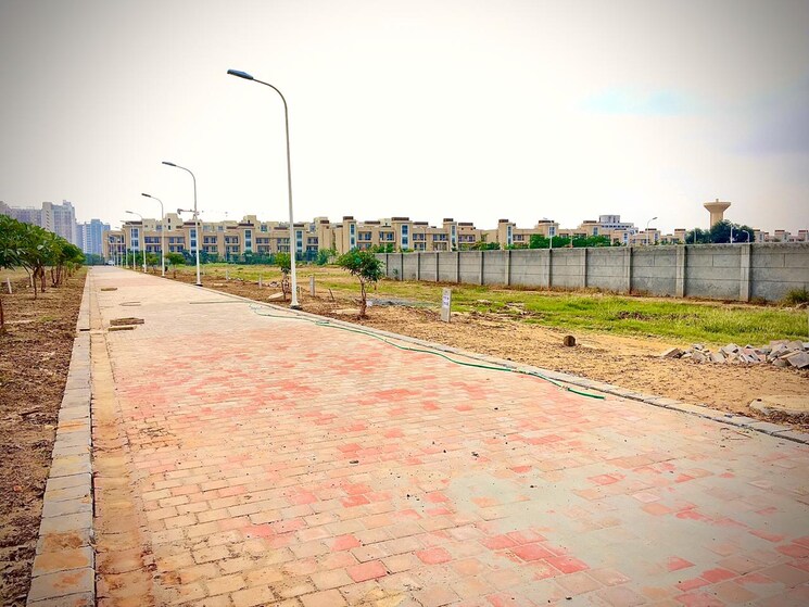 undefined, bptp-parklands-villa  250 Sq.Yd. Plot In Sector 88 Faridabad 9727403