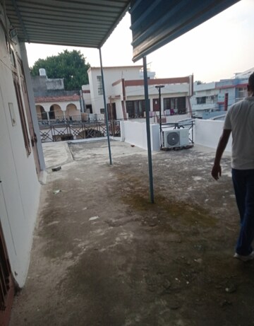 Balcony in 1 BHK Villa at Aliganj – for Rent