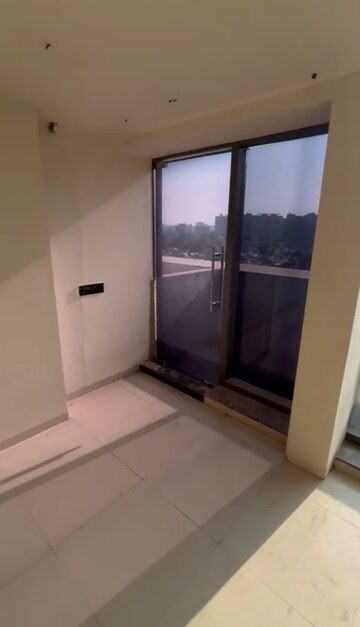 Room in  Office Space at Sola – for Rent