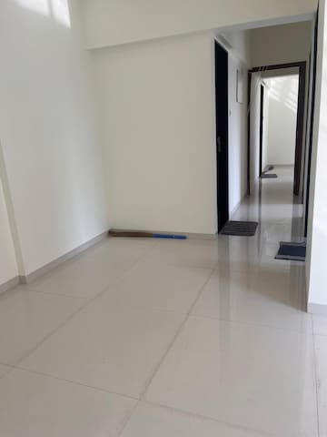 Room in 2 BHK Apartment at Oxford Navrang Crystal, Goregaon West – for Rent