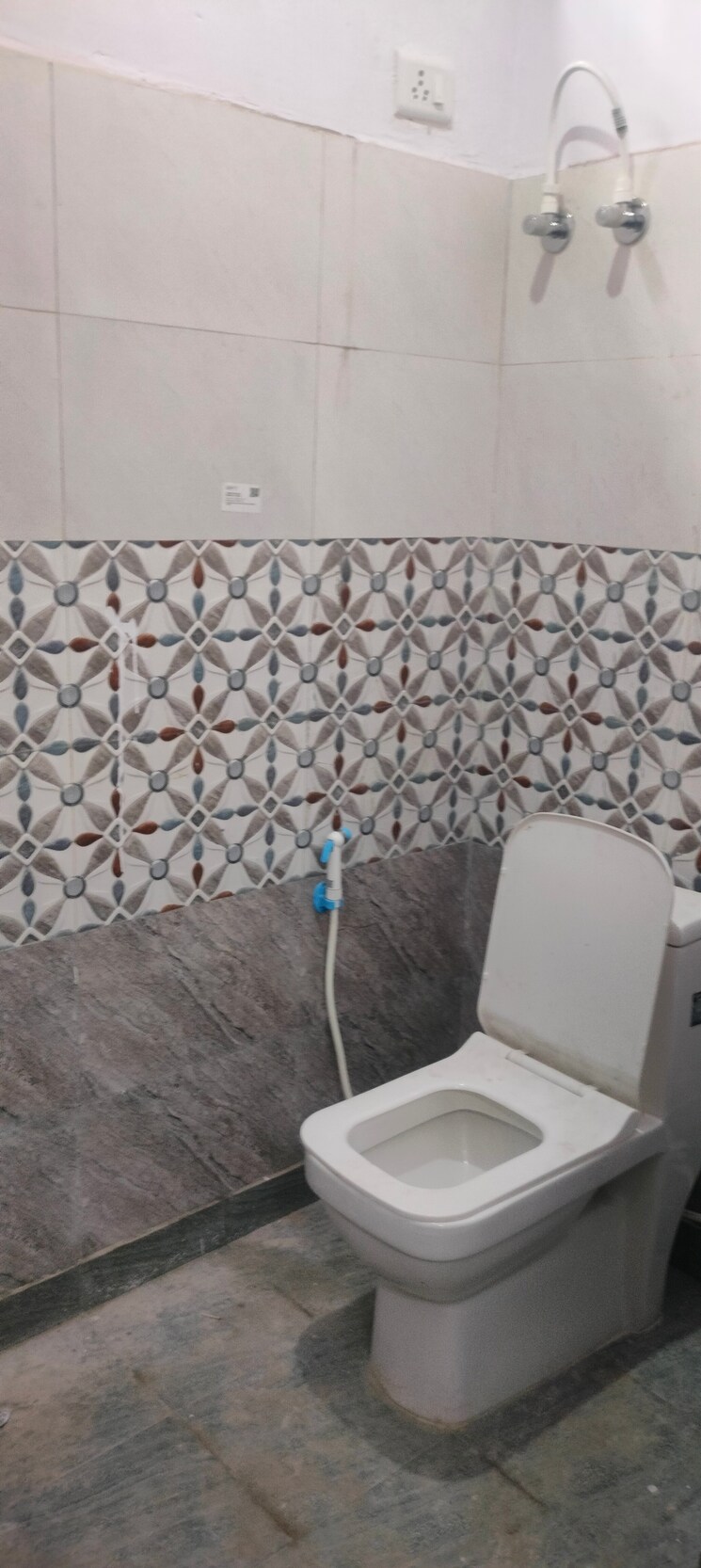 Bathroom, maidan garhi 2 Bedroom 900 Sq.Ft. Builder Floor In Maidan Garhi Delhi 9727525