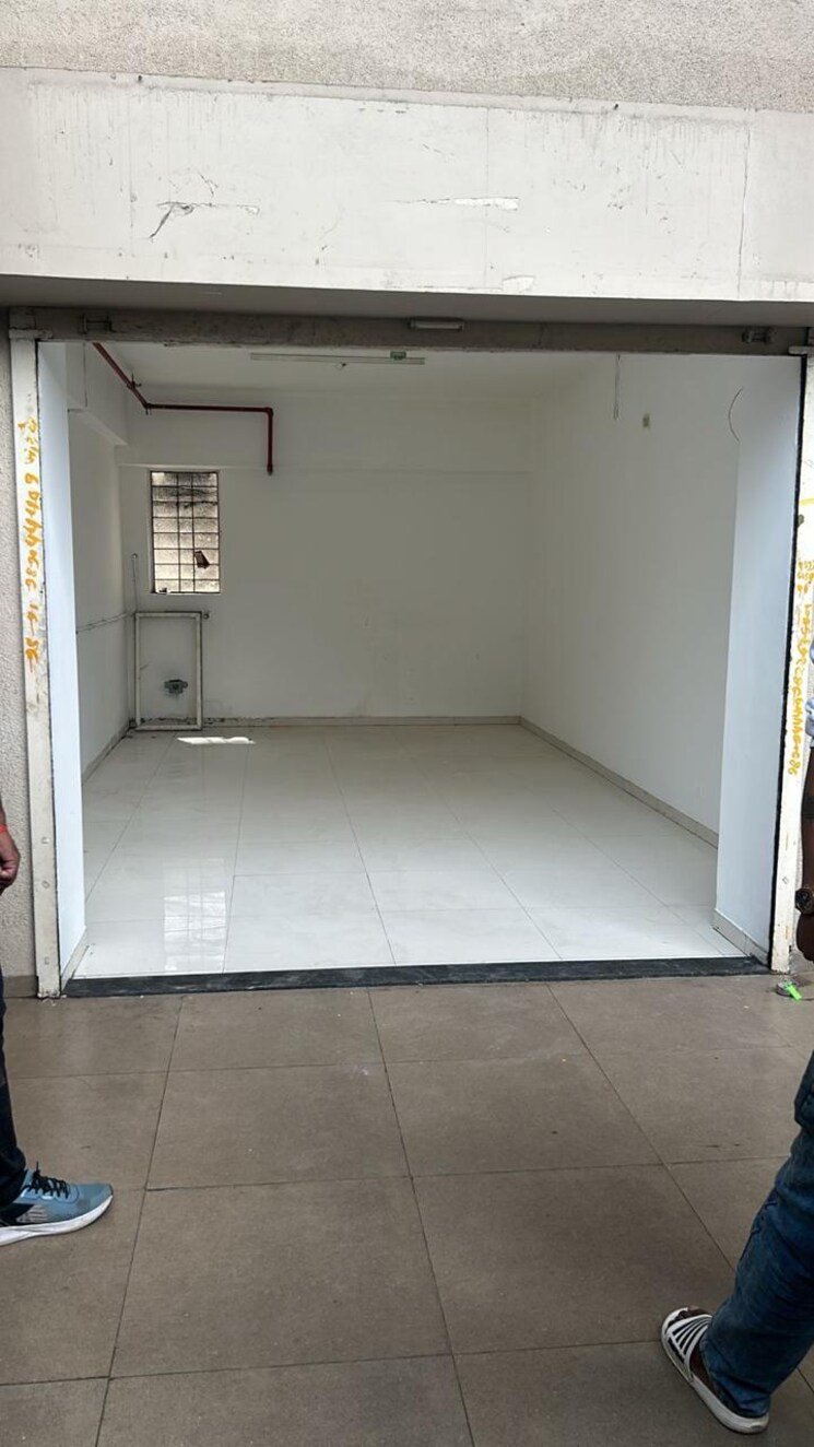 Cover Image, geras-imperium-alpha Commercial Shop 280 Sq.Ft. In Kharadi Pune 9727545