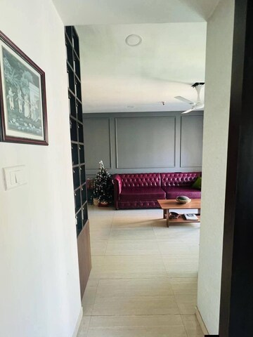 Furnished Amenities in 2 BHK Apartment at Sheth Vasant Oasis, Andheri East – for Rent