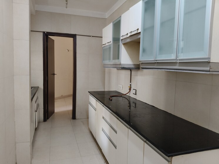 Kitchen, lokhandwala-whispering-palms-xxclusives 3 Bedroom 1830 Sq.Ft. Apartment In Kandivali East Mumbai 9727593