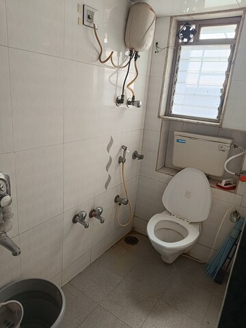 Bathroom in  Pg at Malad West – for Rent