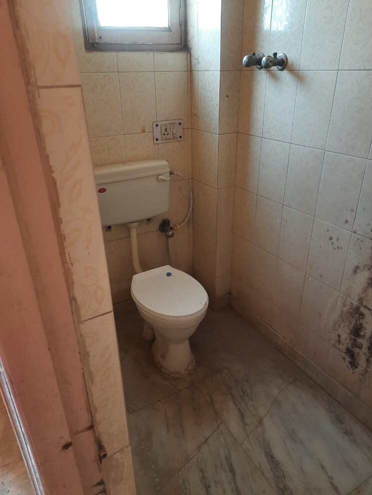 Bathroom, sahara-complex-rajendra-nagar 1 Bedroom 482 Sq.Ft. Builder Floor In Rajendra Nagar Sector 5 Ghaziabad 9727621