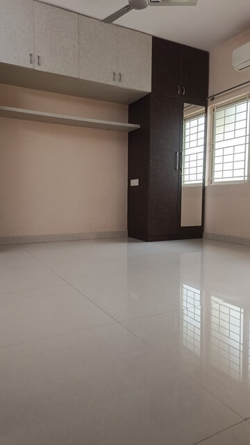 Room in 2 BHK Builder Floor at Green Rose Manshions, Belathur – for Rent