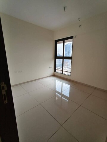 Room in 2 BHK Apartment at Chandak 34 Park Estate, Goregaon West – for Rent